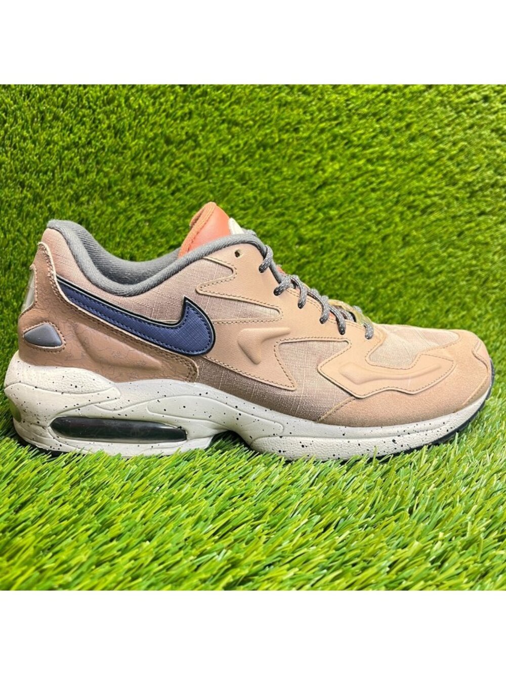 Nike Air Max 2 Light Desert Dust size 10.5